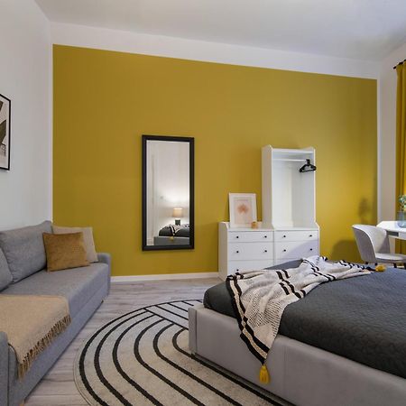 Wawelove Pilsudskiego - 3 Bedroom Apt. With Balcony And Free Parking! Краків Екстер'єр фото