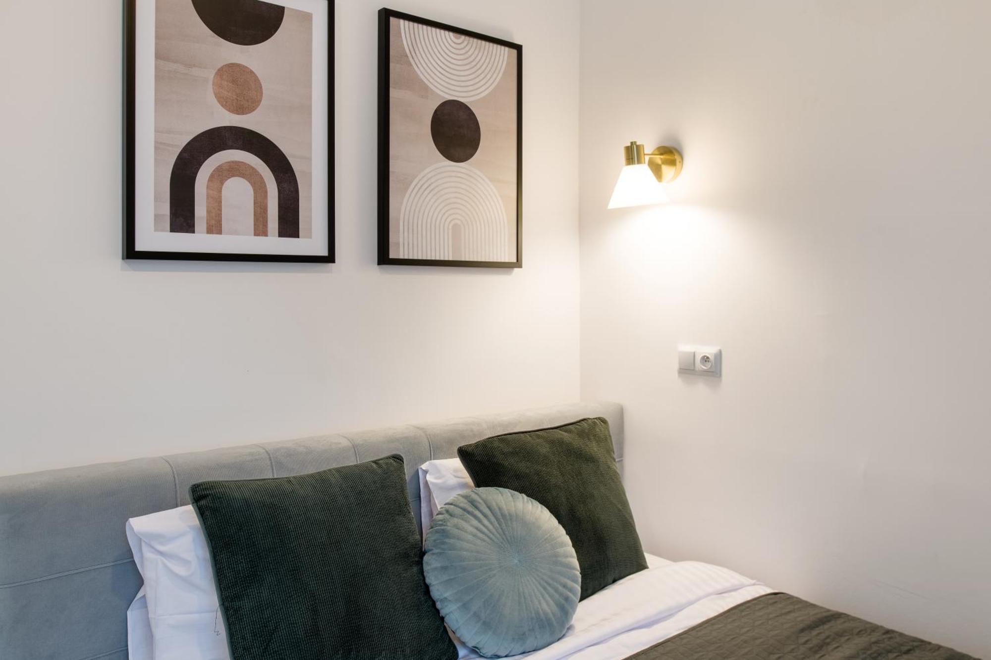Wawelove Pilsudskiego - 3 Bedroom Apt. With Balcony And Free Parking! Краків Екстер'єр фото