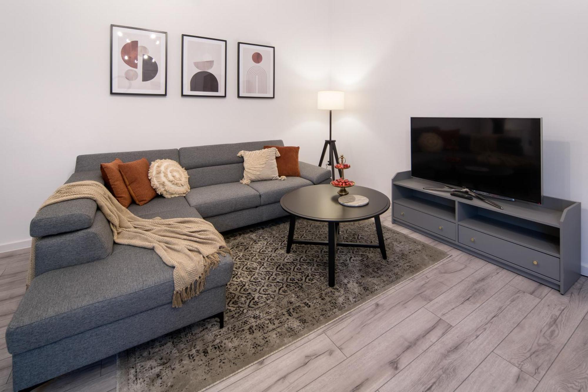 Wawelove Pilsudskiego - 3 Bedroom Apt. With Balcony And Free Parking! Краків Екстер'єр фото